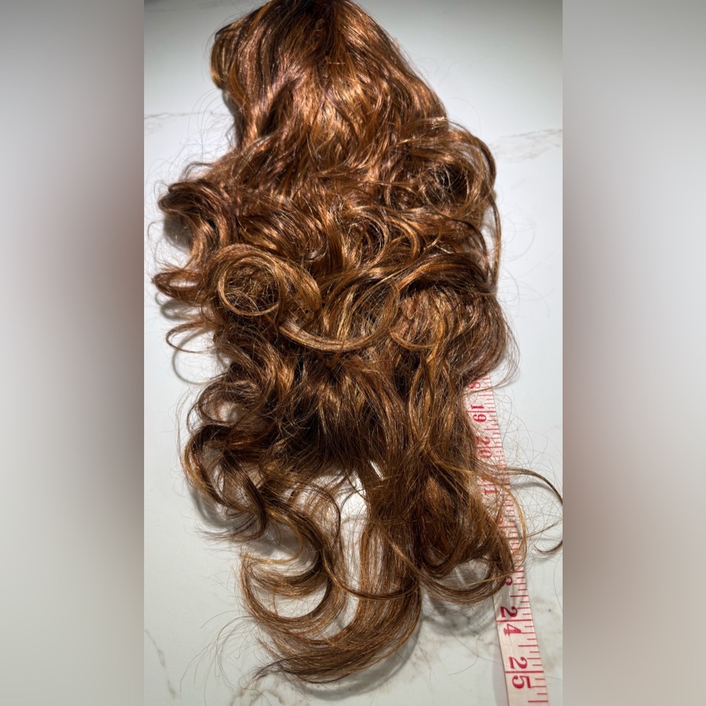 HAIR, 25-26” Vanessa Long Wavy Layers with bangs, Auburn/Copper - Picture 11 of 11